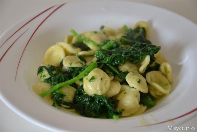 Orecchiette con le Cime di Rapa