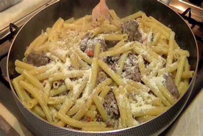 Pasta alla Genovese