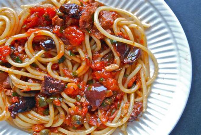 Spaghetti alla Puttanesca