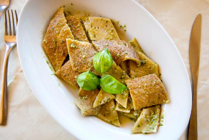 Testaroli al Pesto